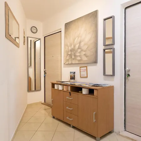 Apartment Stunning In With Wifi